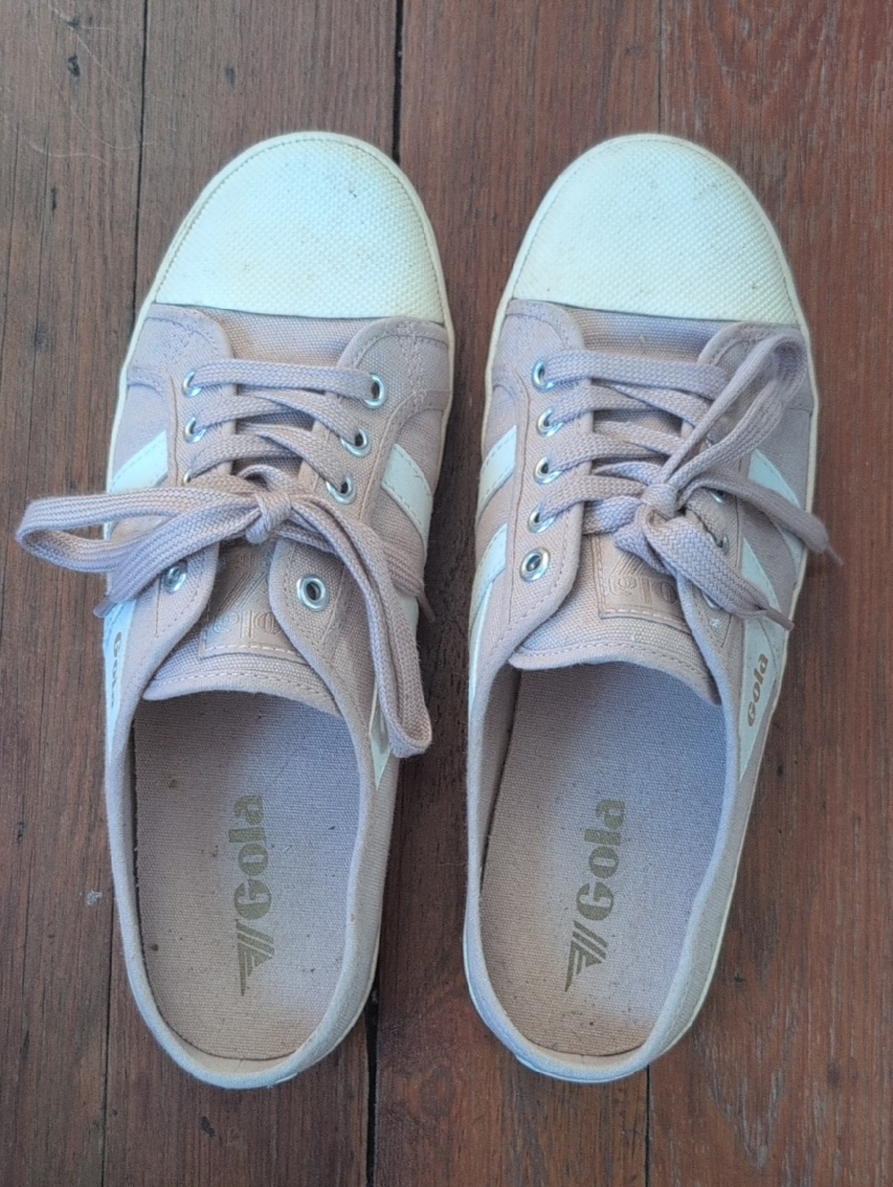 Gola Women's Low-Top Sneakers in Light Pink and White